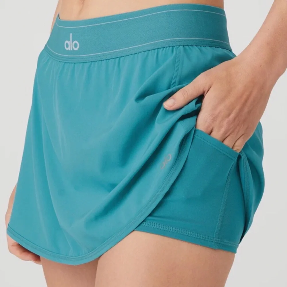 Alo Yoga Match Point Tennis Skirt Blue Splash M
